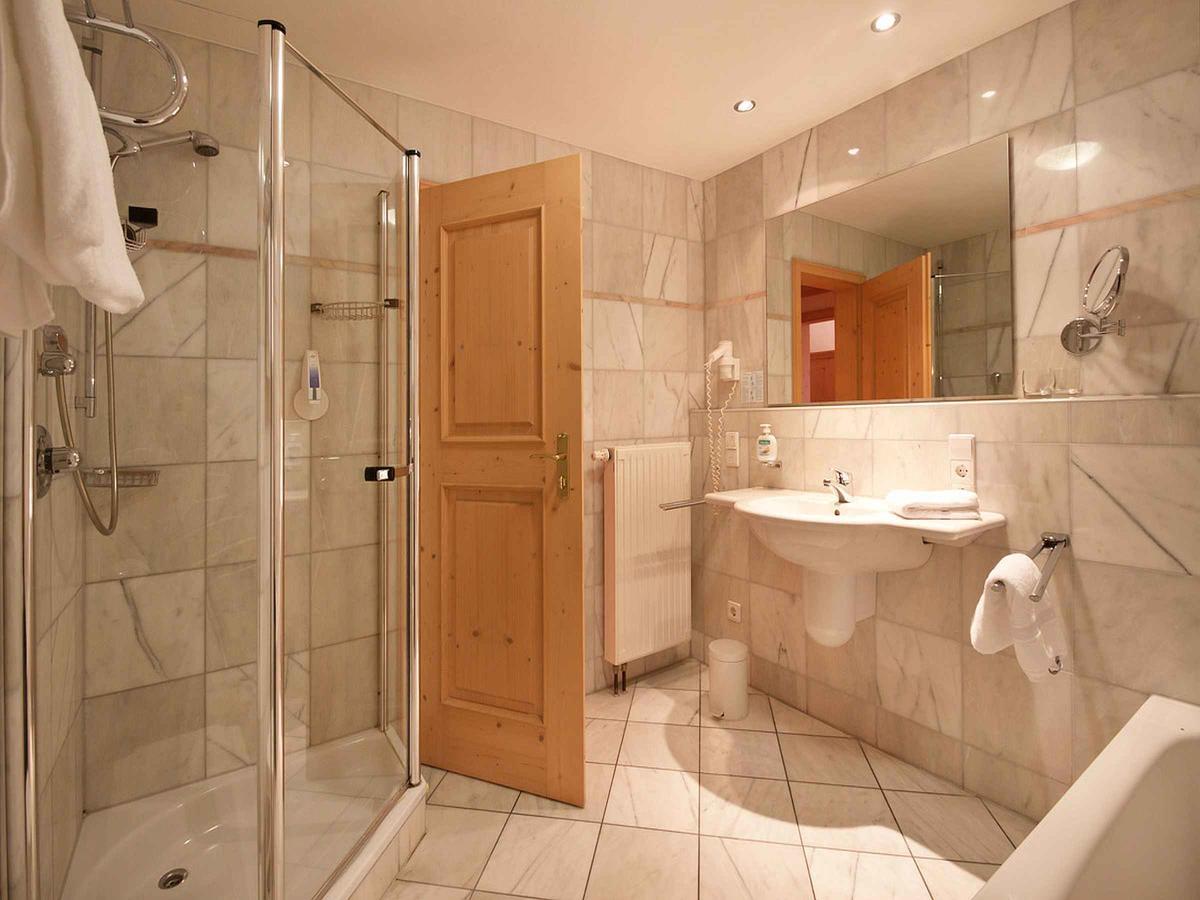 Hotel-Gasthof Zum Suessen Grund Albstadt Dış mekan fotoğraf